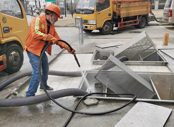 波密隔油池清理